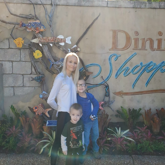 Meet your Posher, Emily - Picture 1 of 1